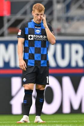 Paderborn, Home Deluxe Arena, 27.09.25, GER, Herren, 2.Bundesliga, Saison 2025-2026, SC Paderborn 07 - 1.FC Kaiserslautern Bild: Laurin CURDA (Paderborn) DFL regulations prohibit any use of photographs as image sequences and or quasi-video. NRW Deutschland