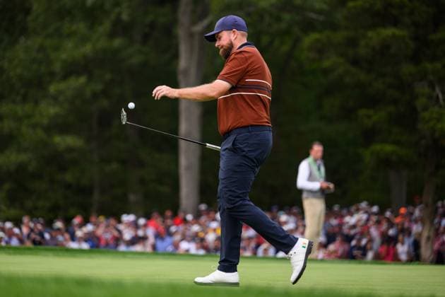 250927 Shane Lowry of Team Europe during a fourball match on day 2 of The Ryder Cup on September 27, 2025 in New York. Photo: Jesper Zerman BILDBYRAN kod JZ JZ0618 golf ryder cup day 2 bbeng Copyright: JESPERxZERMAN BB250927JZ112