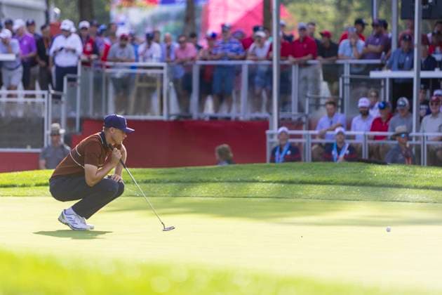 September 27, 2025, Farmingdale, Ny, United States: FARMINGDALE, NY - SEPTEMBER 27: Ludvig Aberg of Team Europe lines up a putt on hole 9 during the Ryder Cup - Morning Foursomes Matches at Bethpage Black Golf Course on September 27, 2025 in Farmingdale, NY. Ryder Cup - Morning Foursomes Matches  - ZUMAt139 20250927_aaa_t139_125 Copyright: xAlxChang IsixPhotosx