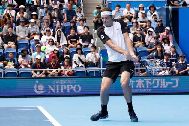 September 28, 2025, Tokyo, Japan: Taylor Fritz of the USA returns a shot against fellow American Sebastian Korda during their quarterfinals match at the Japan Open Tennis Championships at Ariake Colosseum in Tokyo. The tournament runs from September 22 to 30. Fritz won 6-3, 6(5)-7, 6-3. Tokyo Japan - ZUMAm191 20250928_aap_m191_021 Copyright: xRodrigoxReyesxMarinx