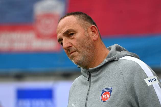Frank SCHMIDT (Trainer Heidenheim). Einzelbild,angeschnittenes Einzelmotiv,Portraet,Portrait,Porträt. Fussball 1. Bundesliga Saison 2025 2026, 5.Spieltag, Spieltag05 1.FC Heidenheim - FC Augsburg 2-1 am 27.09.2025, VOITH ARENA