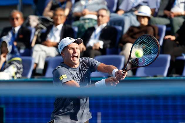 September 28, 2025, Tokyo, Japan: Jenson Brooksby of the USA in action against Denmark s Holger Rune during their quarterfinal match at the Japan Open Tennis Championships at Ariake Colosseum in Tokyo. The tournament runs from September 22 to 30. Brooksby won 6-3, 6-3. Tokyo Japan - ZUMAm191 20250928_aap_m191_030 Copyright: xRodrigoxReyesxMarinx