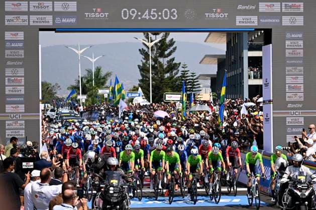 UCI 2025 Road World Championship, WM, Weltmeisterschaft Kigali 28 09 2025 KIGALI, RWANDA - SEPTEMBER 28 : Start during the Men Elite cycling road race of the UCI Road World Championships 2025 92nd edition an UCI World Championships cycling race of 267.5 km with start in Kigali and finish in Kigali on September 28, 2025 in Kigali, Rwanda, 28 09 2025 Kigali Rwanda  Copyright: xJanxDexMeuleneirx