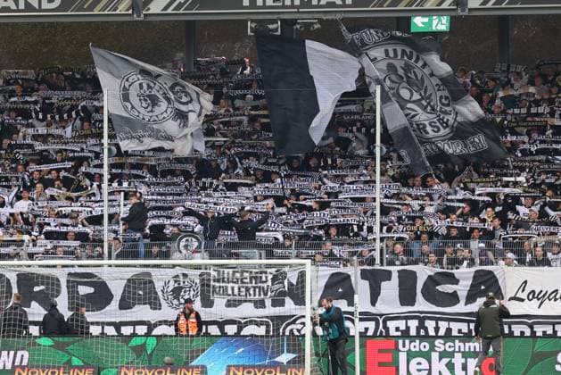 27.09.2025, Fussball, Herren, 2. Bundesliga, Saison 2025 2026, SV 07 Elversberg - Holstein Kiel, Die Fans (SV 07 Elversberg) Elversberg Ursapharm-Arena an der Kaiserlinde Saarland Deutschland (DEU) Copyright: xSebastianxBachx