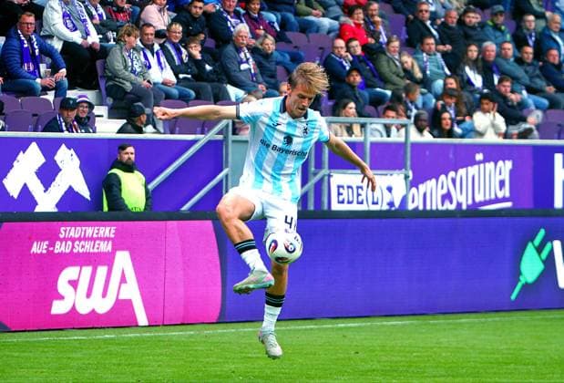 Clemens Lippmann (München) Fußball 3.Liga 2025 26 FC Erzgebirge Aue - TSV 1860 München 2:0 am 27.9.2025 Erzgebirge Aue - 1860 München