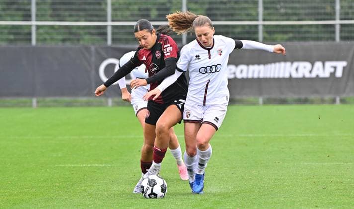 28.09.2025 - Fussball - Saison 2025 2026 - 1. DFB-Pokal - 1. Runde: FC Ingolstadt 04 FCI - 1. FC Nürnberg FCN ( Club Clubfrauen ) - Sportfoto Zink MeZi - xmexzix - Selma Licina (17, 1. FC Nürnberg FCN ) Stefanie Reischmann (24, FC Ingolstadt 04 FCI, rechts )
