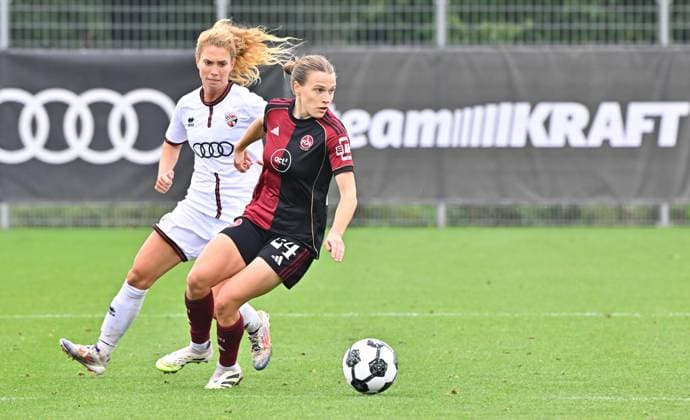 28.09.2025 - Fussball - Saison 2025 2026 - 1. DFB-Pokal - 1. Runde: FC Ingolstadt 04 FCI - 1. FC Nürnberg FCN ( Club Clubfrauen ) - Sportfoto Zink MeZi - xmexzix - Nastassja Lein (24, 1. FC Nürnberg FCN ) vor Leonie Haberäcker (15, FC Ingolstadt 04 FCI )