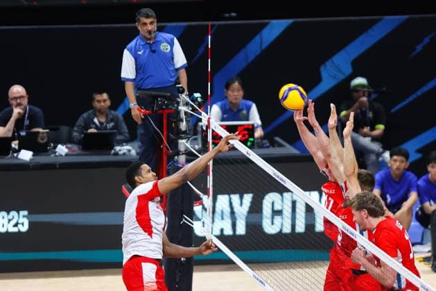 2025.09.28 Pasay City Manila siatkowka mezczyn Mistrzostwa Swiata FIVB 2025 Czechy - Polska Wilfredo Leon N z FIVB Men s World Championship, WM, Weltmeisterschaft 2025 Czechia - Poland third place match bronze medalist mecz o trzecie miejsce medale brazowwe Wilredo Leon Bartosz Kurek radosc zwyciestwo winner win kibice Nicola Grbic doping Kamil Semeniuk Marcin Komenda Jakub Kochanowski Norbert Huber Bartosz Kurek Wilfredo Leon Jakub Popiwczak Foto Szymon Gorski 2025.09.28 Pasay City Manila volleyball men FIVB Men s World Championship 2025 Czechy - Polska FIVB Men s World Championship 2025 Czechia - Poland third place match bronze medalist mecz o trzecie miejsce medale brazowwe Wilredo Leon Bartosz Kurek radosc zwyciestwo winner win kibice Nicola Grbic doping Kamil Semeniuk Marcin Komenda Jakub Kochanowski Norbert Huber Bartosz Kurek Wilfredo Leon Jakub Popiwczak Credit: Szymon Gorski NEWSPIX.PL --- newspix.pl 