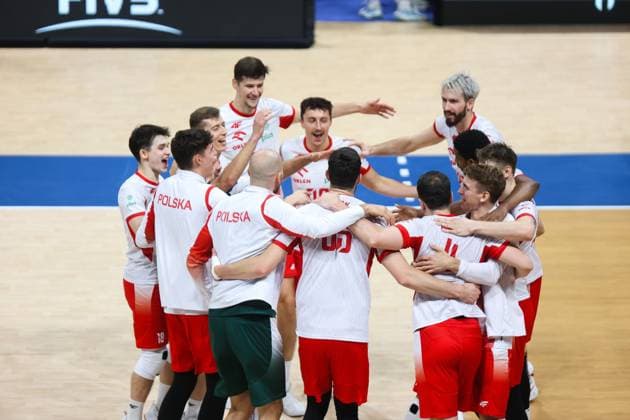 2025.09.28 Pasay City Manila siatkowka mezczyn Mistrzostwa Swiata FIVB 2025 Czechy - Polska N z FIVB Men s World Championship, WM, Weltmeisterschaft 2025 Czechia - Poland third place match bronze medalist mecz o trzecie miejsce medale brazowwe Wilredo Leon Bartosz Kurek radosc zwyciestwo winner win kibice Nicola Grbic doping Kamil Semeniuk Marcin Komenda Jakub Kochanowski Norbert Huber Bartosz Kurek Wilfredo Leon Jakub Popiwczak Foto Szymon Gorski PressFocus 2025.09.28 Pasay City Manila volleyball men FIVB Men s World Championship 2025 Czechy - Polska FIVB Men s World Championship 2025 Czechia - Poland third place match bronze medalist mecz o trzecie miejsce medale brazowwe Wilredo Leon Bartosz Kurek radosc zwyciestwo winner win kibice Nicola Grbic doping Kamil Semeniuk Marcin Komenda Jakub Kochanowski Norbert Huber Bartosz Kurek Wilfredo Leon Jakub Popiwczak Credit: Szymon Gorski PressFocus NEWSPIX.PL --- newspix.pl 