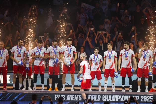2025.09.28 Pasay City Manila siatkowka mezczyn Mistrzostwa Swiata FIVB 2025 Czechy - Polska N z FIVB Men s World Championship, WM, Weltmeisterschaft 2025 Czechia - Poland third place match bronze medalist mecz o trzecie miejsce medale brazowwe Wilredo Leon Bartosz Kurek radosc zwyciestwo winner win kibice Nicola Grbic doping Kamil Semeniuk Marcin Komenda Jakub Kochanowski Norbert Huber Bartosz Kurek Wilfredo Leon Jakub Popiwczak Foto Szymon Gorski PressFocus 2025.09.28 Pasay City Manila volleyball men FIVB Men s World Championship 2025 Czechy - Polska FIVB Men s World Championship 2025 Czechia - Poland third place match bronze medalist mecz o trzecie miejsce medale brazowwe Wilredo Leon Bartosz Kurek radosc zwyciestwo winner win kibice Nicola Grbic doping Kamil Semeniuk Marcin Komenda Jakub Kochanowski Norbert Huber Bartosz Kurek Wilfredo Leon Jakub Popiwczak Credit: Szymon Gorski PressFocus NEWSPIX.PL --- newspix.pl 