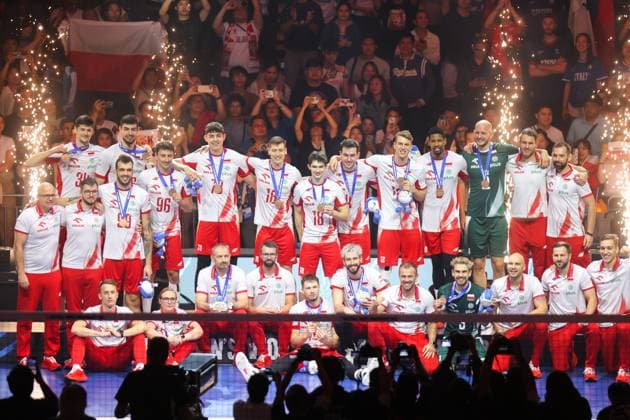 2025.09.28 Pasay City Manila siatkowka mezczyn Mistrzostwa Swiata FIVB 2025 Czechy - Polska N z FIVB Men s World Championship, WM, Weltmeisterschaft 2025 Czechia - Poland third place match bronze medalist mecz o trzecie miejsce medale brazowwe Wilredo Leon Bartosz Kurek radosc zwyciestwo winner win kibice Nicola Grbic doping Kamil Semeniuk Marcin Komenda Jakub Kochanowski Norbert Huber Bartosz Kurek Wilfredo Leon Jakub Popiwczak Foto Szymon Gorski PressFocus 2025.09.28 Pasay City Manila volleyball men FIVB Men s World Championship 2025 Czechy - Polska FIVB Men s World Championship 2025 Czechia - Poland third place match bronze medalist mecz o trzecie miejsce medale brazowwe Wilredo Leon Bartosz Kurek radosc zwyciestwo winner win kibice Nicola Grbic doping Kamil Semeniuk Marcin Komenda Jakub Kochanowski Norbert Huber Bartosz Kurek Wilfredo Leon Jakub Popiwczak Credit: Szymon Gorski PressFocus NEWSPIX.PL --- newspix.pl 
