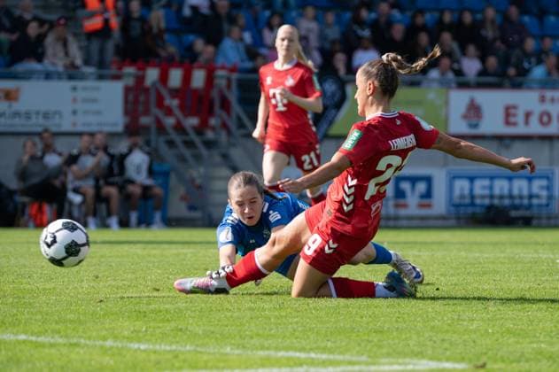 Kleve, Germany, September 28, 2025: Vanessa Leimenstoll (29 1. FC Köln) scores during the DFB-Pokal der Frauen game between VfR Warbeyen and 1. FC Köln at the Bresserberg in Kleve, Germany (Martin Pitsch SPP) Copyright: xMartinxPitsch SPPx spp-en-MaPi-20250928_NIKON Z 6_warbeyenkoeln_DSC7838