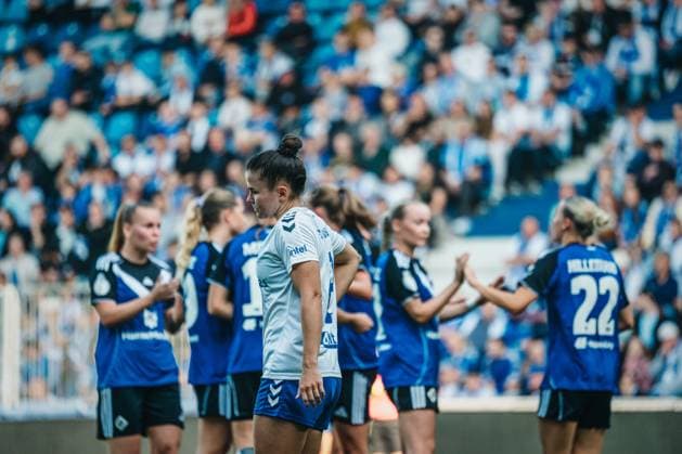 DFB-Pokal Frauen: 1. FC Magdeburg vs. Hamburger SV, 28.09.25 JUBEL: Victoria Schulz (Hamburger SV, 19) zum 1:0; DFB-Pokal Frauen 2025 2026, 1. Runde: 1. FC Madgeburg vs. Hamburger SV am 28.09.2025 in der Avnet Arena, Magdeburg DFB DFL REGULATIONS PROHIBIT ANY USE OF PHOTOGRAPHS AS IMAGE SEQUENCES AND OR QUASI-VIDEO. Copyright: xBEAUTIFULxSPORTS Tonhäuserx