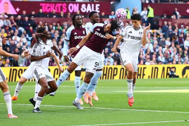 Raul Jimenez of Fulham scores to make it 0-1 Aston Villa v Fulham, Premier League, Football, Villa Park, Birmingham, UK - 28 Sep 2025Birmingham Villa Park United Kingdom EDITORIAL USE ONLY No use with unauthorised audio, video, data, fixture lists, club league logos or live services. Online in-match use limited to 120 images, no video emulation. No use in betting, games or single club league player publications. Copyright: xPaulxCurrie Shutterstockx 15503933bv