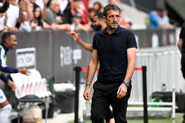 FOOTBALL : OGC Nice VS Paris FC - Ligue 1 McDonald s - 28 09 2025 StÃ phane Gilli (coach Paris FC) - Ligue 1 McDonald™s match between OGC Nice and Paris Football Club on September 28, 2025 at the Allianz Riviera Stadium in Nice. NiceFrance  Copyright: xWilliamxCannarellax