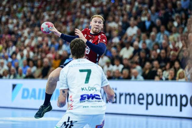 Wurf Tor Simon Pytlick (SG Flensburg-Handewitt, 02) GER, SG Flensburg-Handewitt vs. Frisch Auf Goeppingen, Handball, Bundesliga, Spieltag 6, Saison 2026 2026, 28.09.2025 GER, SG Flensburg-Handewitt vs. Frisch Auf Goeppingen, Handball, Bundesliga, Spieltag 6, Saison 2026 2026, 28.09.2025 Flensburg Copyright: xEibner-Pressefoto MarcelxvonxFehrnx EP_MFN