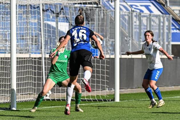 Fußball I Frauen I Saison 2025-2026 I DFB-Pokal I 1. FC Magdeburg - Hamburger SV I 28.09.2025 Tor Christin Martina Ingrid Meyer (16, Hamburger SV) zum 2:0 aus Sicht der Gäste Magdeburg Avnet Arena (Heinz-Krügel-Platz 1) Sachsen-Anhalt Deutschland Copyright: xLobeca InesxHähnelx