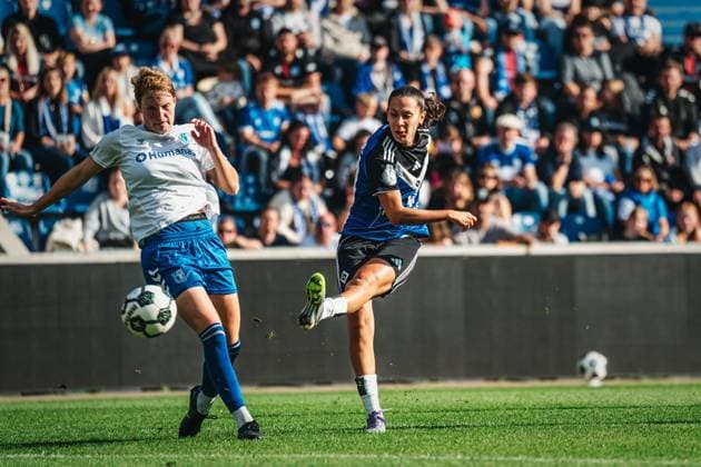 DFB-Pokal Frauen: 1. FC Magdeburg vs. Hamburger SV, 28.09.25 Almudena Sierra (Hamburger SV, 24) schießt das Tor zum 3:0 DFB-Pokal Frauen 2025 2026, 1. Runde: 1. FC Madgeburg vs. Hamburger SV am 28.09.2025 in der Avnet Arena, Magdeburg DFB DFL REGULATIONS PROHIBIT ANY USE OF PHOTOGRAPHS AS IMAGE SEQUENCES AND OR QUASI-VIDEO. Copyright: xBEAUTIFULxSPORTS Tonhäuserx