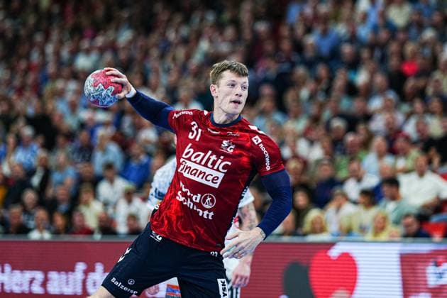 7 Meter Wurf Tor Emil Manfeldt Jakobsen (SG Flensburg-Handewitt, 31) GER, SG Flensburg-Handewitt vs. Frisch Auf Goeppingen, Handball, Bundesliga, Spieltag 6, Saison 2026 2026, 28.09.2025 GER, SG Flensburg-Handewitt vs. Frisch Auf Goeppingen, Handball, Bundesliga, Spieltag 6, Saison 2026 2026, 28.09.2025 Flensburg Copyright: xEibner-Pressefoto MarcelxvonxFehrnx EP_MFN