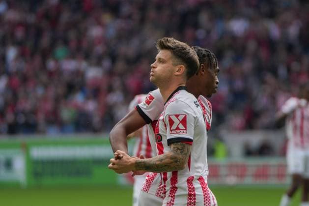 1. Bundesliga: SC Freiburg vs TSG 1899 Hoffenheim, 28.09.2025 Junior Adamu (SC Freiburg, 20) und Lukas Kübler (SC Freiburg, 17) die zum 1:0 jubeln 1. Bundesliga: SC Freiburg vs TSG 1899 Hoffenheim, Europa-Park-Stadion, 28.09.2025 DFB DFL REGULATIONS PROHIBIT ANY USE OF PHOTOGRAPHS AS IMAGE SEQUENCES AND OR QUASI-VIDEO. Copyright: xBEAUTIFULxSPORTS Boscox