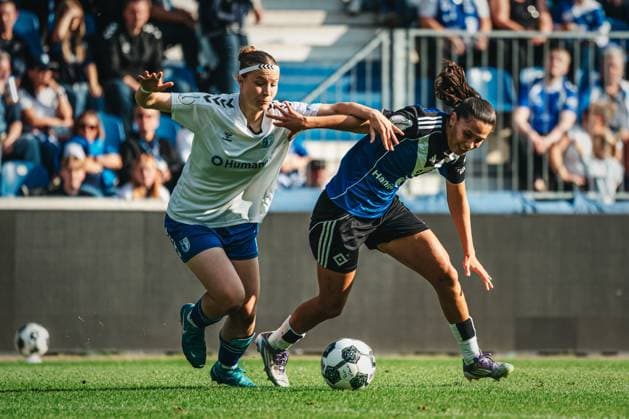 DFB-Pokal Frauen: 1. FC Magdeburg vs. Hamburger SV, 28.09.25 Vildan Karde?ler (Hamburger SV, 7) im Zweikampf mit Laura Krug (1. FC Magdeburg, 7); DFB-Pokal Frauen 2025 2026, 1. Runde: 1. FC Madgeburg vs. Hamburger SV am 28.09.2025 in der Avnet Arena, Magdeburg DFB DFL REGULATIONS PROHIBIT ANY USE OF PHOTOGRAPHS AS IMAGE SEQUENCES AND OR QUASI-VIDEO. Copyright: xBEAUTIFULxSPORTS Tonhäuserx