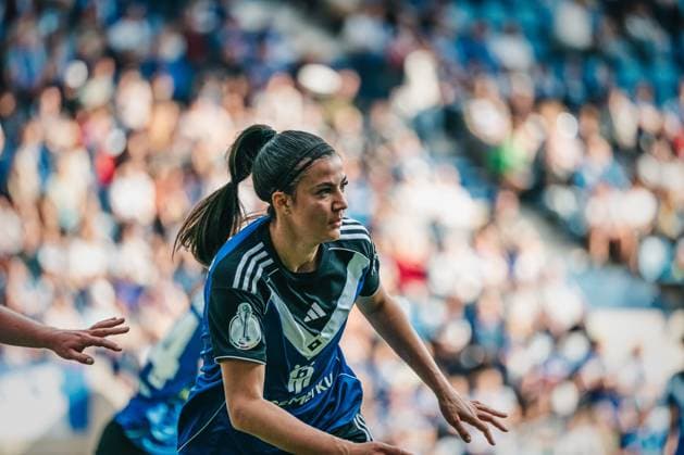 DFB-Pokal Frauen: 1. FC Magdeburg vs. Hamburger SV, 28.09.25 Almudena Sierra (Hamburger SV, 24); DFB-Pokal Frauen 2025 2026, 1. Runde: 1. FC Madgeburg vs. Hamburger SV am 28.09.2025 in der Avnet Arena, Magdeburg DFB DFL REGULATIONS PROHIBIT ANY USE OF PHOTOGRAPHS AS IMAGE SEQUENCES AND OR QUASI-VIDEO. Copyright: xBEAUTIFULxSPORTS Tonhäuserx