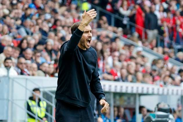 Julian Schuster (SC Freiburg, Trainer) , Deutschland, Fussball, 1. Bundesliga, 5.Spieltag, 2025 2026, SC Freiburg vs. TSG 1899 Hoffenheim, 28.09.2025, Europa-Park Stadion, Freiburg im Breisgau, Deutschland Freiburg im Breisgau Europa-Park Stadion Baden-Württemberg Deutschland Copyright: xGrantxHubbsx