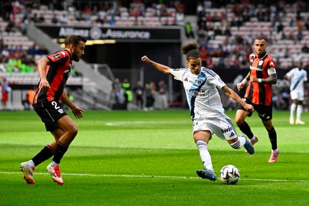 FOOTBALL : OGC Nice VS Paris FC - Ligue 1 McDonald s - 28 09 2025 Ilan Kebbal (Paris FC) - Ligue 1 McDonald™s match between OGC Nice and Paris Football Club on September 28, 2025 at the Allianz Riviera Stadium in Nice. NiceFrance  Copyright: xWilliamxCannarellax