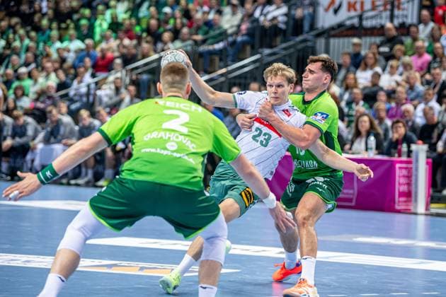 Handball Bundesliga; HSG Wetzlar - GWD Minden, 28.09.25 Niclas Benedict Heitkamp (GWD Minden, 23), Josip Simic (HSG Wetzlar, 10), Nikola Grahovac (HSG Wetzlar, 2) Handball Bundesliga; HSG Wetzlar - GWD Minden: Wetzlar, 28.09.25 Copyright: xBEAUTIFULxSPORTS Roeczeyx