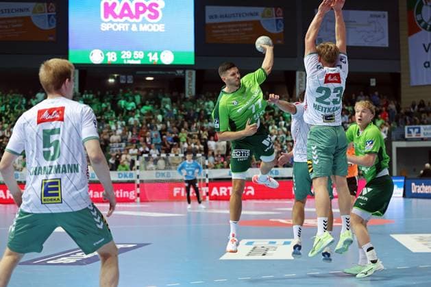 28.09.2025, xovx, Handball Daikin Handball Bundesliga, HSG Wetzlar - GWD Minden v.l. Florian Kranzmann (GWD Minden), Stefan Cavor (HSG Wetzlar), Malte Donker (GWD Minden), Niclas Benedict Heidamp (GWD Minden), Georg Löwen (HSG Wetzlar) Wetzlar Buderus-Arena Hessen Deutschland (DE)