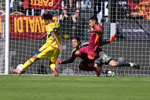 Foto IPP Roberto Ramaccia Roma 28 9 2025 Campionato di Calcio Serie A 2025 2026 Roma vs Hellas Verona Nella foto Gift Orban of Hellas Verona scoring chance Italy Photo Press - World Copyright Roma italy Italia ITALY  Copyright: xR4924_italyphotopressx