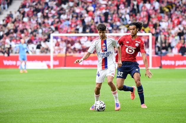 Lille OSC v Olympique Lyonnais - Ligue 1 McDonald s 2025 2026 44 Khalis MERAH (ol) - 32 Ayyoub BOUADDI (losc) during the Ligue 1 McDonald s match between Lille and Lyon at Stade Pierre Mauroy on September 28, 2025 in Lille, France. Lille France  Copyright: xFEPx 776348143