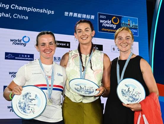 2025 World Rowing Championships, Shanghai, China 28 9 2025 Women s Single Sculls Victory Ceremony Ireland™s Fiona Murtagh celebrates winning Gold along side silver medallist Lauren Henry of Great Britain and bronze medallist Frida Sanggaard Nielsen of Denmark Fiona Murtagh celebrates winning Gold along side silver medallist Lauren Henry and bronze medallist Frida Sanggaard Nielsen 28 9 2025  Copyright: x INPHO DetlevxSeybx CSC_8092