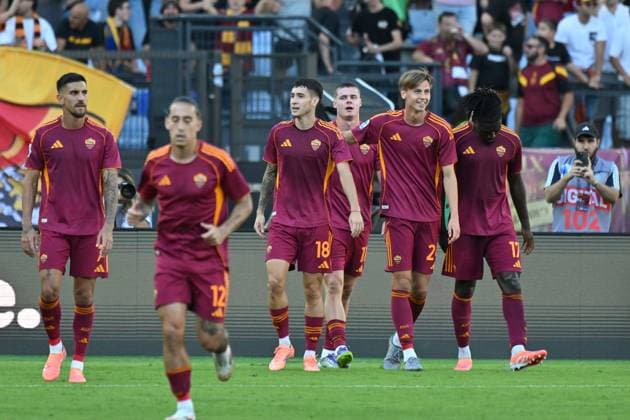 28th September 2025, Stadio Olimpico, Rome, Italy; Serie A Football; Roma versus Hellas Verona; Matias Soule of AS Roma celebrates after scoring his goal in the 79th minute for 2-0  AllShotLive