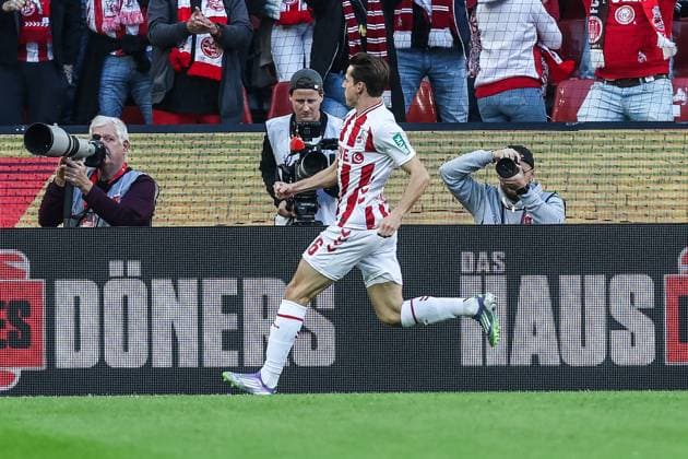 Fussball, Bundesliga Saison 2025 2026 5.Spieltag 1.FC Köln - VfB Stuttgart 28.09.2025, RheinEnergieSTADION Torjubel 1. FC Köln nach dem Tor zum 1-0 durch Jakub Kaminski (1. FC Köln, 16) Köln RheinEnergieSTADION Nordrhein-Westfalen Deutschland