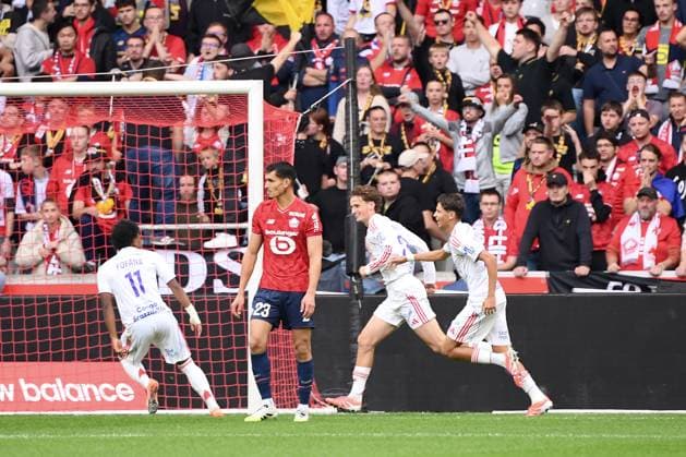 Lille OSC v Olympique Lyonnais - Ligue 1 McDonald s 2025 2026 23 Tyler MORTON (ol) during the Ligue 1 McDonald s match between Lille and Lyon at Stade Pierre Mauroy on September 28, 2025 in Lille, France. Lille France  Copyright: xFEPx 776348143