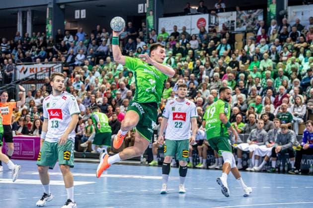 Handball Bundesliga; HSG Wetzlar - GWD Minden, 28.09.25 Josip Simic (HSG Wetzlar, 10), Ian Weber (GWD Minden, 13), Philipp Vorlicek (GWD Minden, 22), Philipp Ahouansou (HSG Wetzlar, 19) Handball Bundesliga; HSG Wetzlar - GWD Minden: Wetzlar, 28.09.25 Copyright: xBEAUTIFULxSPORTS Roeczeyx