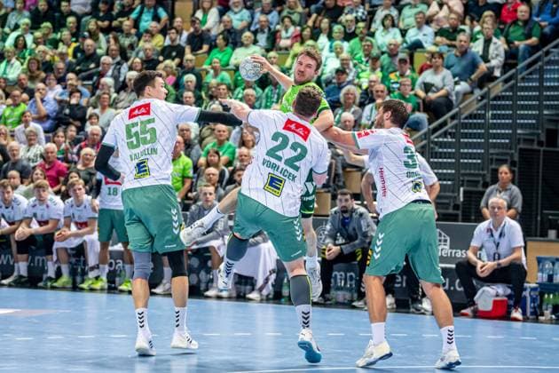 Handball Bundesliga; HSG Wetzlar - GWD Minden, 28.09.25 Dominik Mappes (HSG Wetzlar, 7), Philipp Vorlicek (GWD Minden, 22), Azat Valiullin (GWD Minden, 55), Malte Donker (GWD Minden, 39) Handball Bundesliga; HSG Wetzlar - GWD Minden: Wetzlar, 28.09.25 Copyright: xBEAUTIFULxSPORTS Roeczeyx