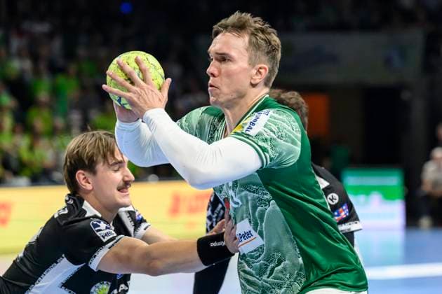 im Bild v.l.: Lasse Andersson (Fuechse Berlin), GER, Berlin, Handball, Fuechse Berlin vs ThSV Eisenach, DAIKIN Handball-Bundesliga, in der Max Schmeling Halle, 21.09.2025, Copyright: HMBxMedia UwexKoch