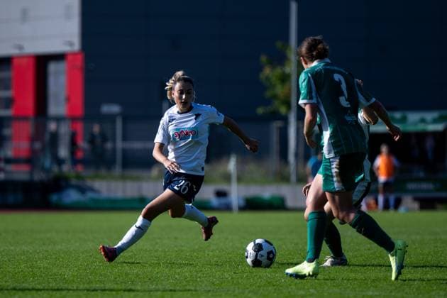 Janna Grimm (TSG Hoffenheim, 26) am Ball, GER, SpVgg Greuther Fuerth vs TSG 1899 Hoffenheim, Fussball Frauen DFB Pokal, 1. Runde, Saison 2025 2026, 28.09.2025 GER, SpVgg Greuther Fuerth vs TSG 1899 Hoffenheim, Fussball Frauen DFB Pokal, 1. Runde, Saison 2025 2026, 28.09.2025 Fuerth Copyright: xEibner-Pressefoto Memmlerx EP_MMR