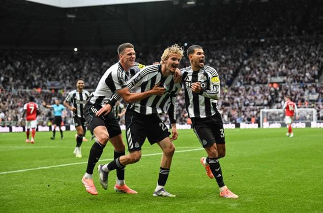 Nick Woltemade of Newcastle United celebrates scoring their first goal Newcastle United v Arsenal, Premier League, Football, St James Park, Newcastle, UK - 28 Sep 2025Newcastle St James Park United Kingdom EDITORIAL USE ONLY No use with unauthorised audio, video, data, fixture lists, club league logos or live services. Online in-match use limited to 120 images, no video emulation. No use in betting, games or single club league player publications. Copyright: xRichardxLee Shutterstockx 15503935az