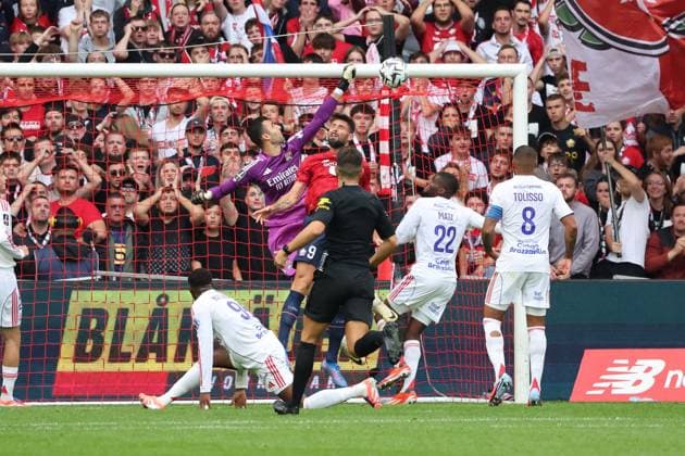 FOOTBALL : LOSC Lille vs Olympique Lyonnais - Ligue 1 J6 - 28 09 2025 Action du LOSC lors du match LOSC Lille vs Olympique Lyonnais, Ligue 1 J6, Decathlon Arena stade Pierre Mauroy, le 28 septembre 2025 - photo Laurent Sanson PsnewZ  Copyright: xLaurentxSANSONx xPsnewZx
