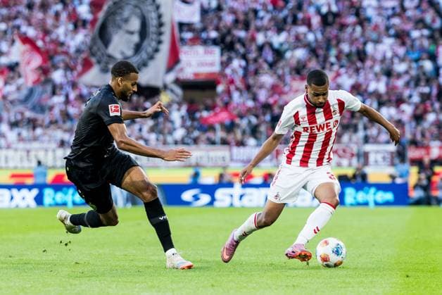 1. Fußball Bundesliga: 1. FC Köln - VfB Stuttgart; 28.09.2025 Zweikampf Josha Vagnoman (VfB Stuttgart, 4), Linton Maina (1. FC Köln, 37) 1. Fußball Bundesliga, 1. FC Köln - VfB Stuttgart, Köln, Rheinenergiestadion am 28.09.2025 DFL REGULATIONS PROHIBIT ANY USE OF PHOTOGRAPHS AS IMAGE SEQUENCES AND OR QUASI-VIDEO. Copyright: xBEAUTIFULxSPORTS Wunderlx