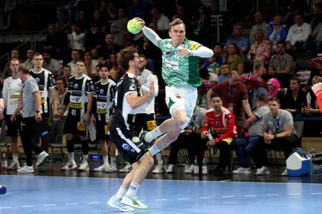 DEU, DHB, 1.HBL, Fuechse Berlin vs. ThSV Eisenach, 28.09.2025, Max-Schmeling-Halle, Berlin, DEU, DHB, 1.HBL, Fuechse Berlin vs. ThSV Eisenach, im Bild Lasse Andersson (Fuechse Berlin 11)