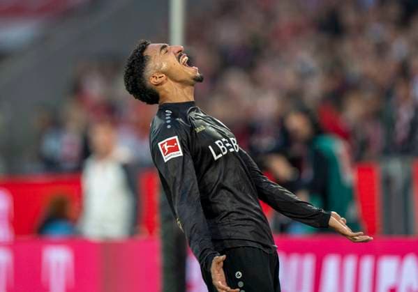 Tiago Tomas (VfB Stuttgart, 8) ärgert sich über eine vergebene Chance 28.09.2025, 1. FC Köln - VfB Stuttgart Fussball, 1. Bundesliga, RheinEnergieStadion Köln DFL regulations prohibit any use of photographs as image sequences and or quasi-video. Copyright: HMBxMedia xMarcoxBader