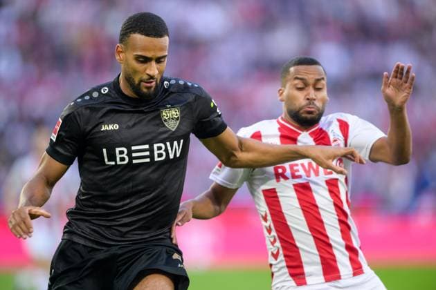 Fußball, 1. Bundesliga, 20250928, 1. FC Köln - VfB Stuttgart. Im Bild v.l. Josha VAGNOMAN (Stuttgart, 4), Linton MAINA (Köln, 37). Köln Rhein-Energie-Stadion Nordrhein-Westfalen Deutschland Copyright: Passion2Press MarkusxFischerx