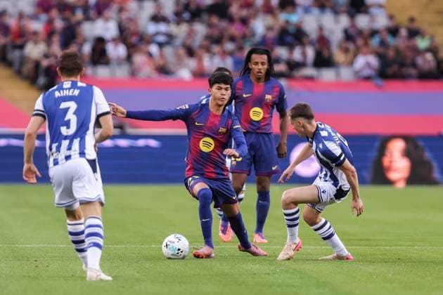 September 28, 2025, Barcelona, Barcelona, SPAIN: Pedro Fernandez of FC Barcelona, Barca in action during the Spanish league, La Liga EA Sports, football match played between FC Barcelona and Real Sociedad at Estadi Olimpic Lluis Companys on September 28, 2025 in Barcelona, Spain. Barcelona SPAIN - ZUMAa181 20250928_zaa_a181_177 Copyright: xJavierxBorregox