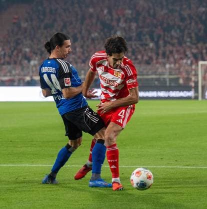 Fußball, Herren, Saison 2025 2026, 1. Bundesliga (5. Spieltag), 1. FC Union Berlin - Hamburger SV, v. l. Rayan Philippe (Hamburger SV) foult Diogo Leite (1. FC Union Berlin), es gibt Elfmeter, 28.09.2025, Copyright: xMatthiasxKochx