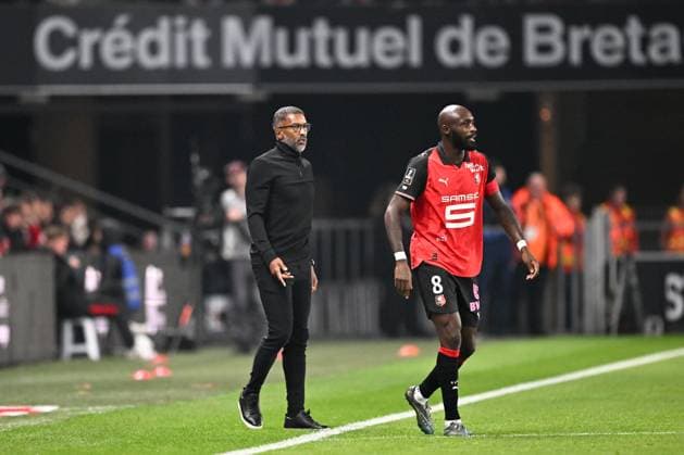 Stade Rennais FC v RC Lens - Ligue 1 McDonald s 2025 2026 08 Seko FOFANA (srfc) - Habib BEYE (Entraineur Rennes SRFC) during the Ligue 1 McDonald s match between Rennes and Lens at Roazhon Park on September 28, 2025 in Rennes, France. Rennes France  Copyright: xFEPx 776348147