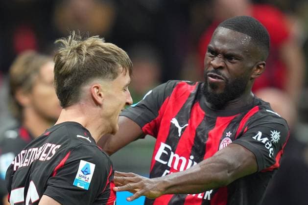 AC Milan s Alexis Saelemaekers celebrates after scoring 1-0 during the Serie A soccer match between Milan and Napoli at the San Siro Stadium in Milan , north Italy - Sunday , September 28 , 2025. - Soccer .  Copyright: xSpada LaPressex